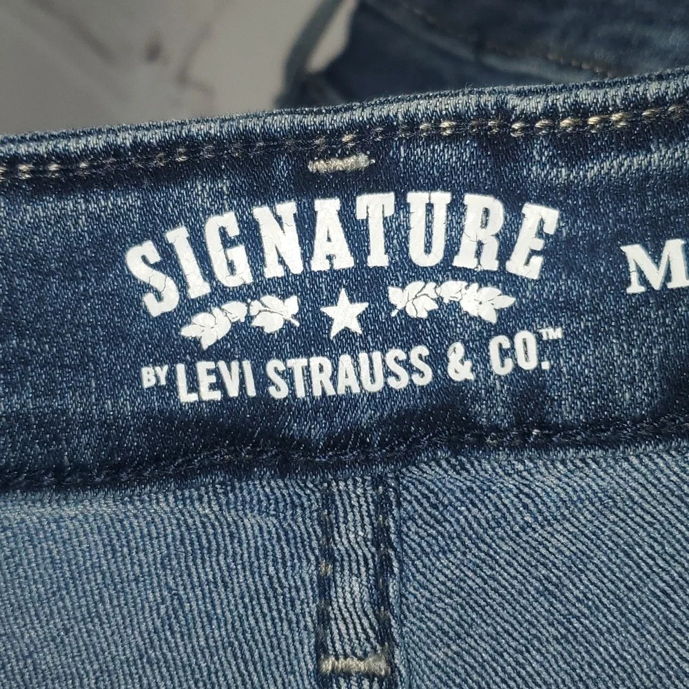 Signature Levi Strauss Womens Jean Shorts Size 22W - Picture 7 of 11
